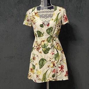 Forever 21 Wrap Dress Womens S Ivory Yellow Floral Mini Full Lined Romantic Boho
